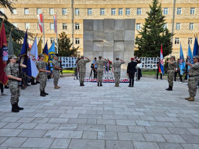 U Grudama svečano obilježen dan branitelja i 32. obljetnica Hrvatske Republike Herceg-Bosne