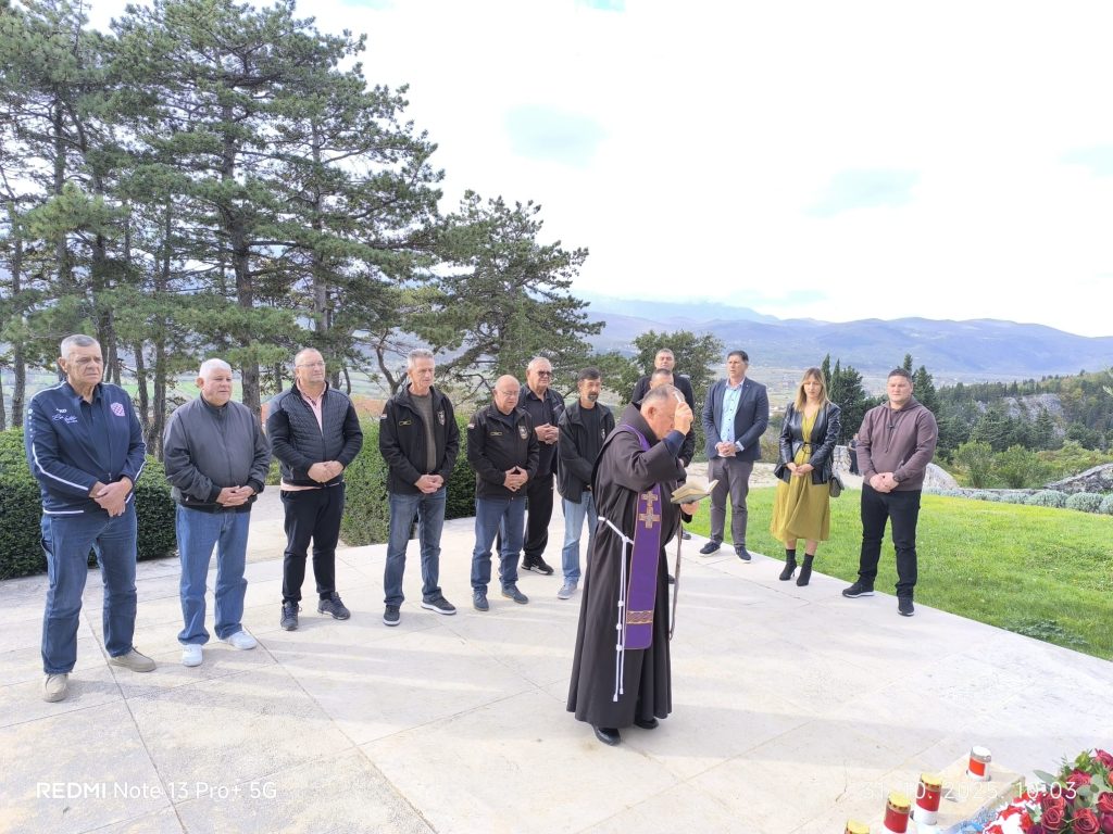 WhatsApp Image 2025-10-31 at 16.29.42