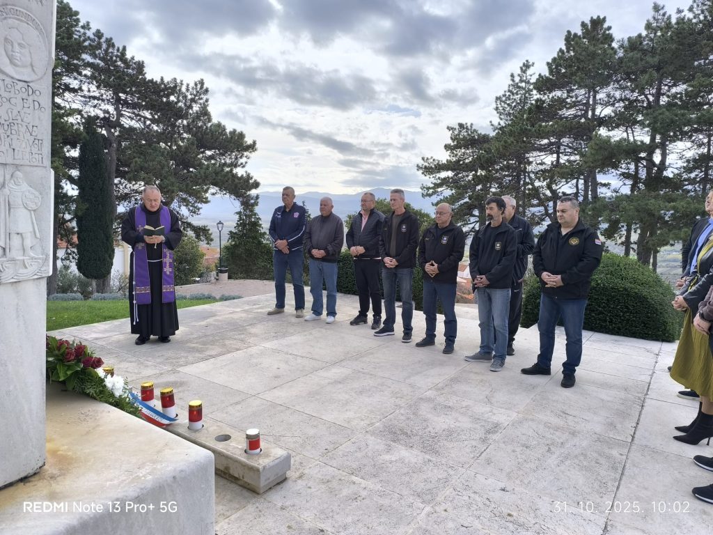 WhatsApp Image 2025-10-31 at 16.29.42 (3)