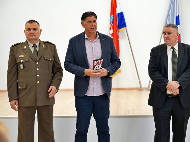 Povodom 35. obljetnice 3. imotske bojne u Imotskom otvorena izložba “Hrvatski ratni plakat 1991. – 1995.”